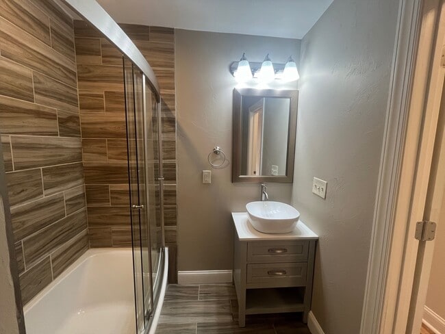 Building Photo - 350 Melwood Ave