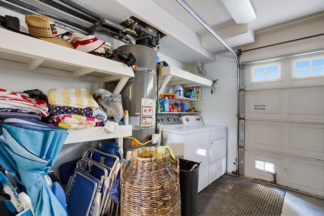 Building Photo - Steps from the Sand - Pacific Beach Townhome, Offered Fully or Partially Furnished