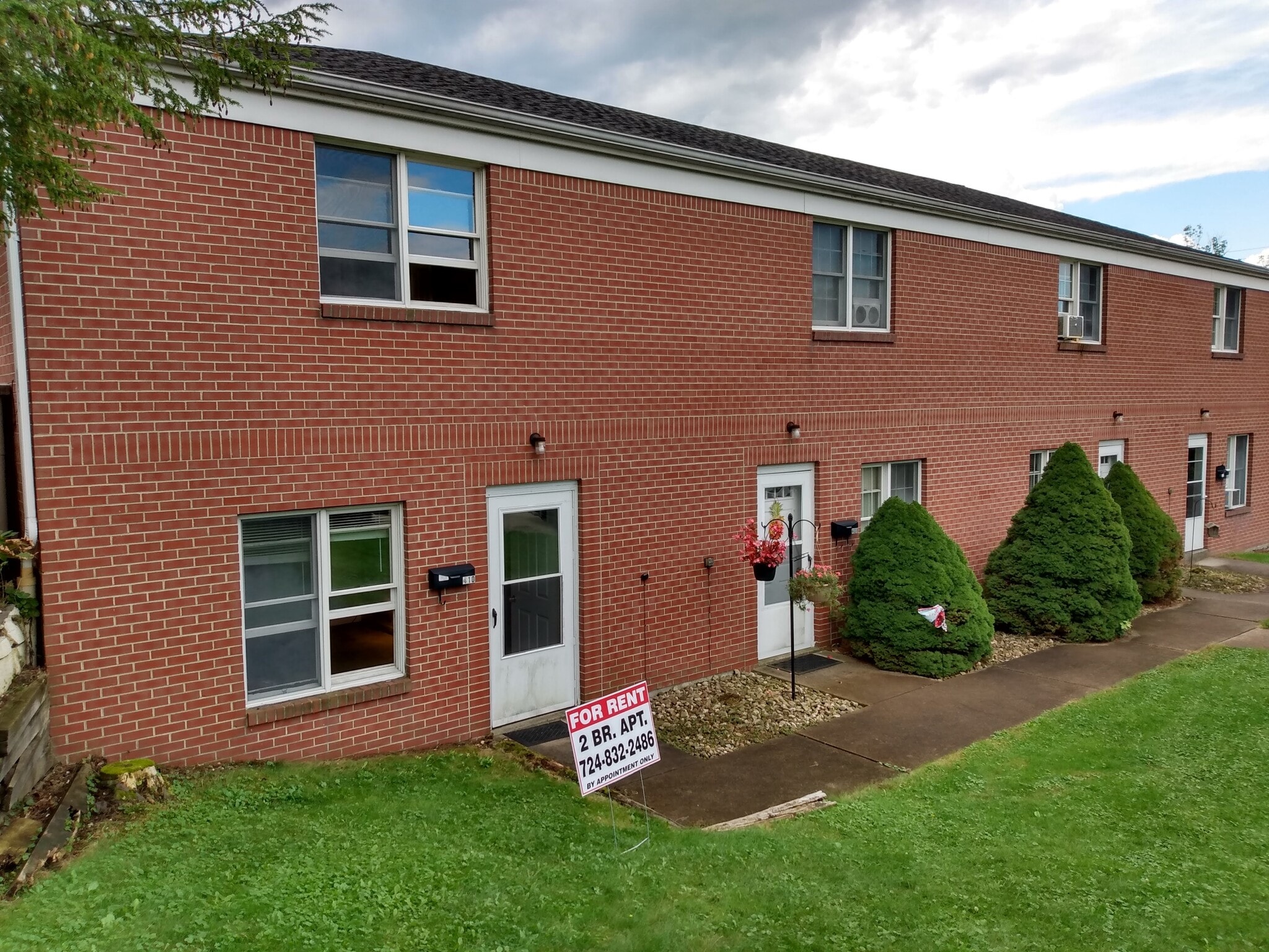 408 Vine Street, Greensburg, Pa - 410 Vine St