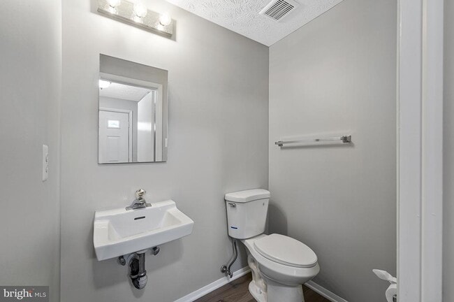 Building Photo - 8025 Tyson Oaks Cir
