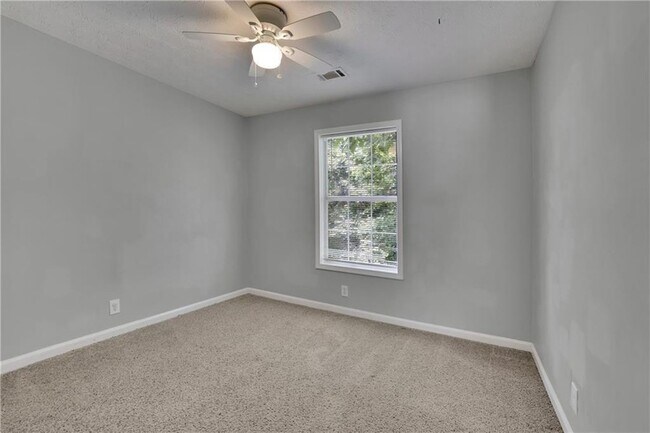 Building Photo - 986 Franklin Ridge Ct