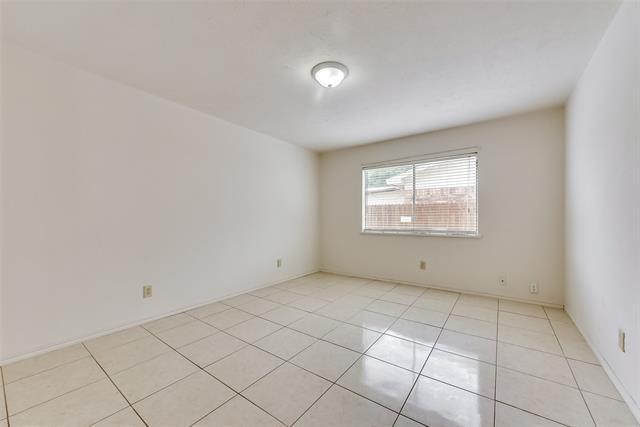 Building Photo - 10547 Black Walnut Dr