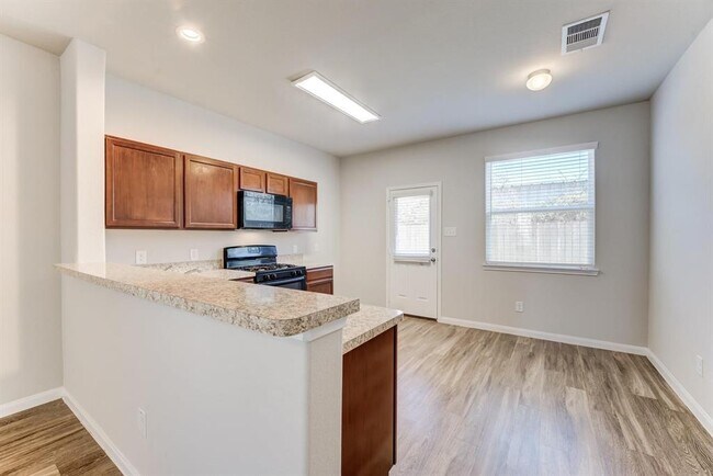 Building Photo - 5842 Adelaide River Dr