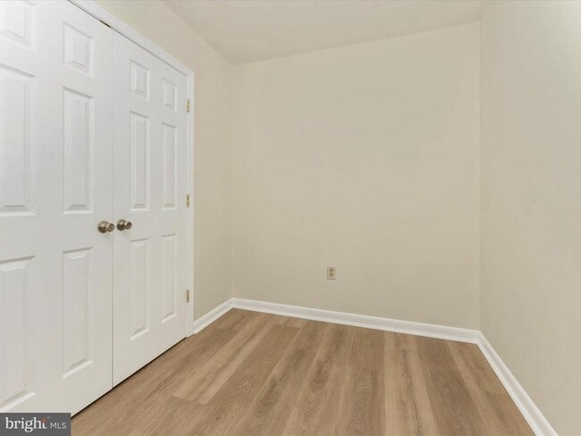 Building Photo - 5803 Oleander Pl
