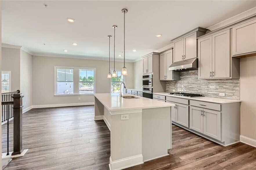 Building Photo - 461 Stagecoach Bnd SE