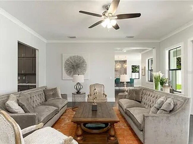 Building Photo - Exquisite 4-Bed, 5.5-Bath Executive Retrea...