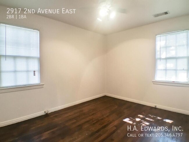 Building Photo - 2917 2nd E Ave