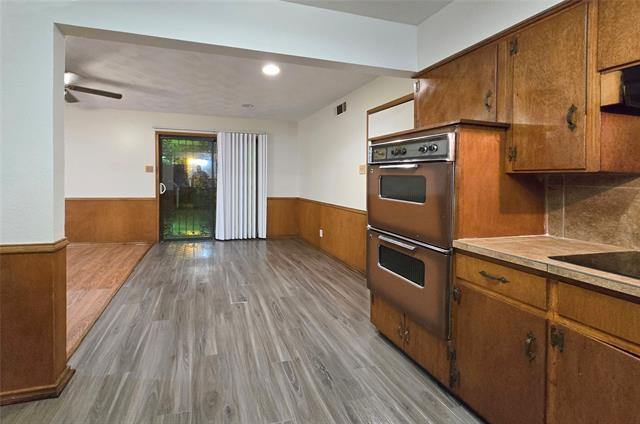 Building Photo - 648 Penguin Dr