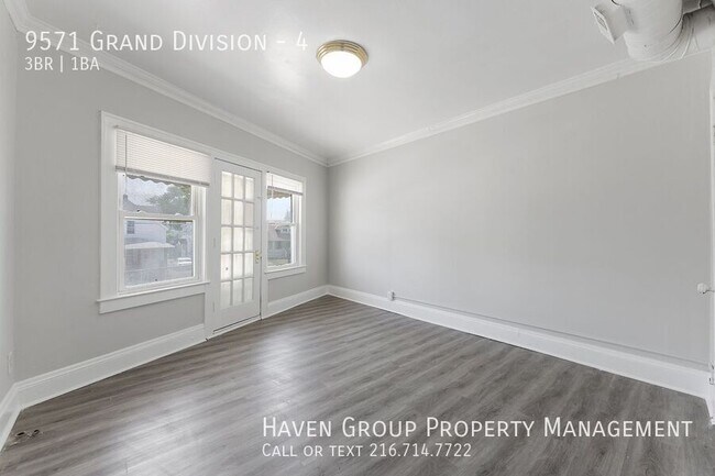 Building Photo - 9571 Grand Division Ave