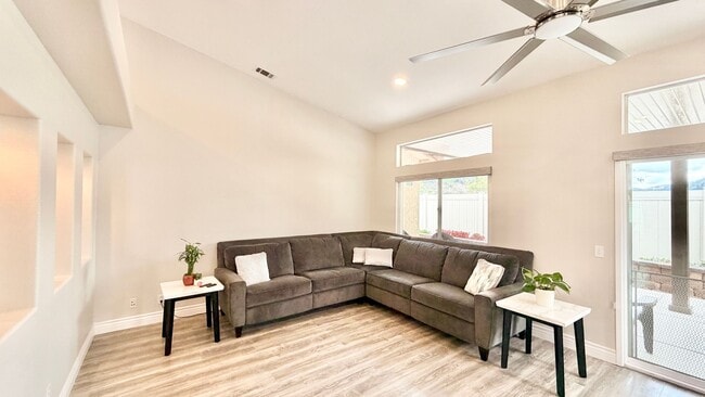 Building Photo - Lovely Single-Story Home in the Friendly and Desirable Lake Rancho Viejo Community of Fallbrook!