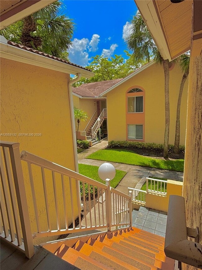 Building Photo - 1040 Coral Club Dr