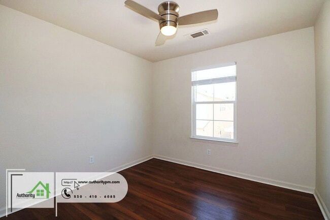 Building Photo - 2359 Shining Star Way