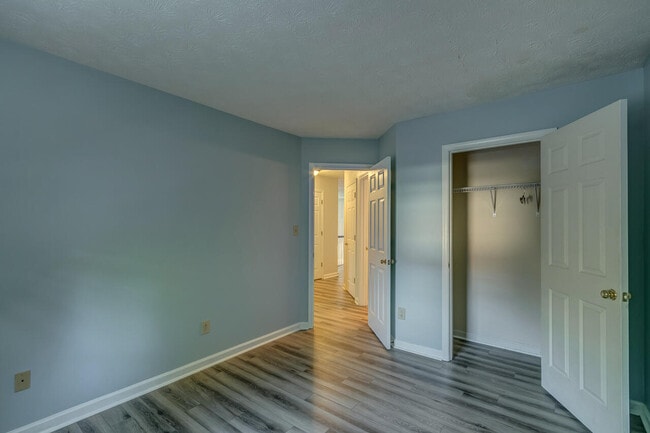 Building Photo - 3789 White Pine Dr