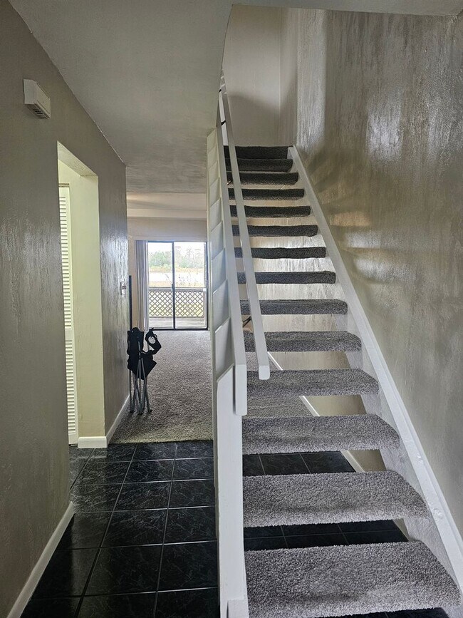 Building Photo - 412 Orange Blossom Dr