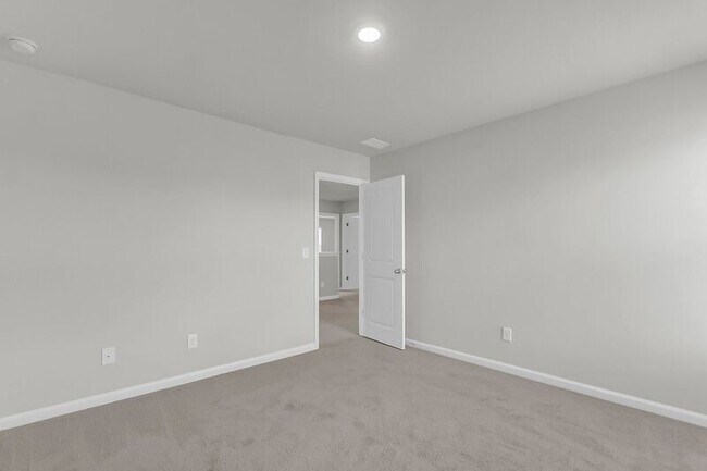 Building Photo - 425 Ribiero Dr