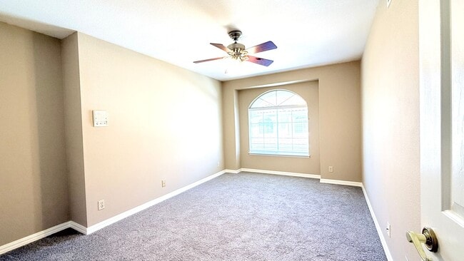 Building Photo - Charming and Move-in Ready 3BD/2.5BA, Two-Story Townhouse in Miravilla at Gale Ranch, San Ramon- ...