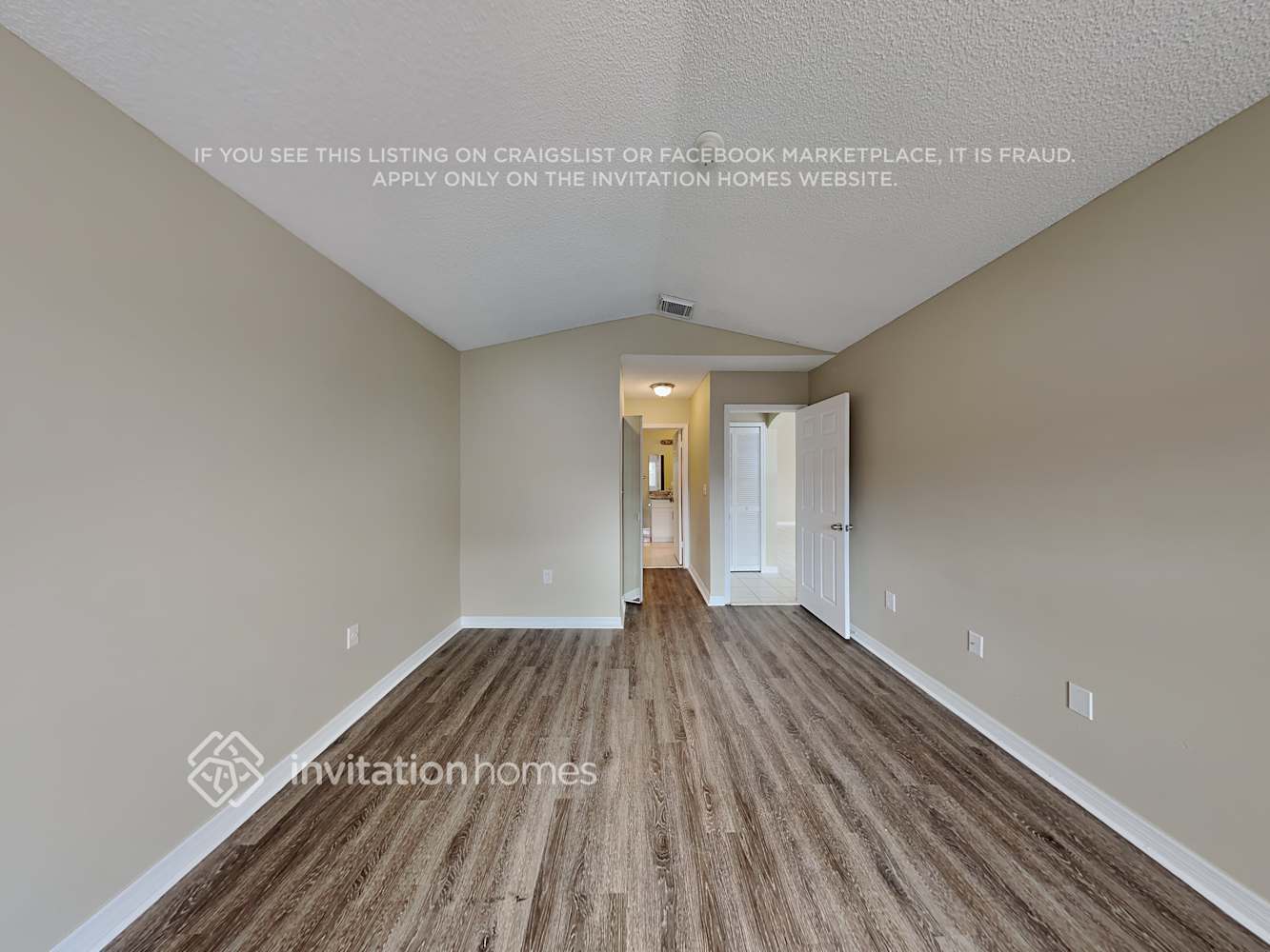 Building Photo - 15745 SW 82nd St