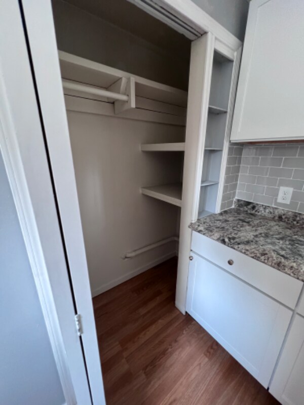 Building Photo - 7069 Belleville Rd