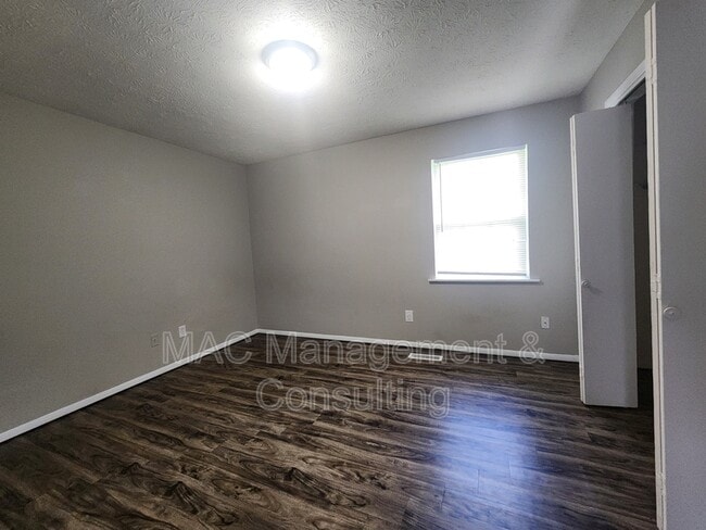 Building Photo - 1321 Autumn Ave
