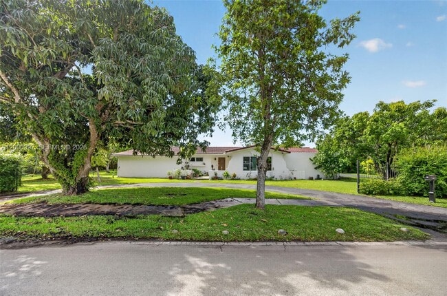 Building Photo - 7690 SW 128th St