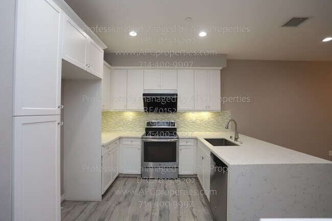 Building Photo - 9315 Alondra Blvd