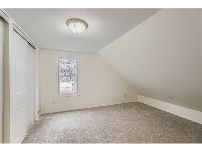 Building Photo - 475 Lawson Ave W