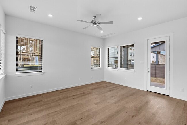 Building Photo - 3311 Loam Ln