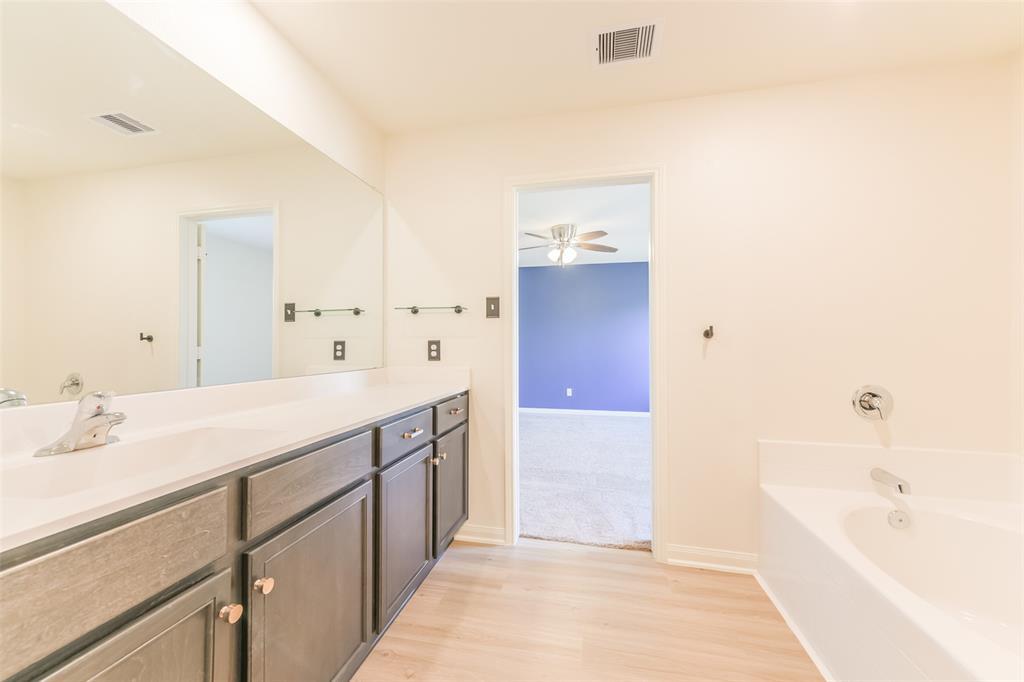 Building Photo - 15238 Snowdrop Field Dr