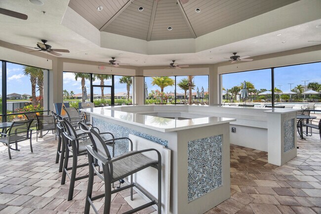 Building Photo - 4837 Chantilly Rd