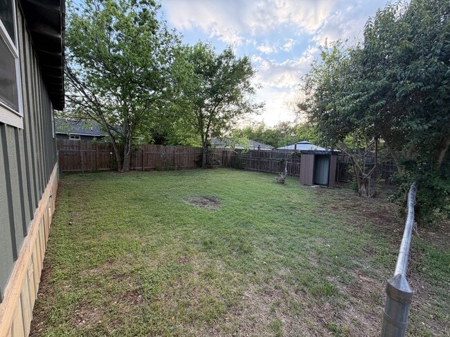 Building Photo - Charming 2BR/1BA Home with Fenced Yard & Mature Trees in Downtown Blanco!