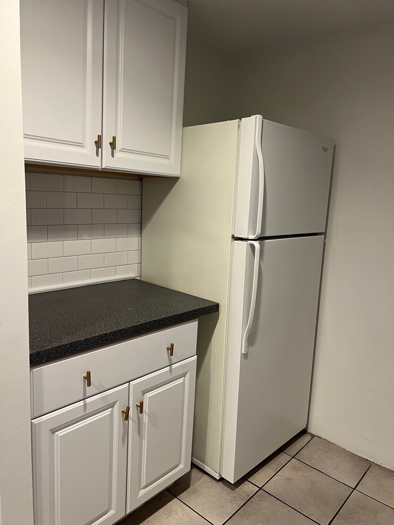 Kitchen - 85 Appleton St