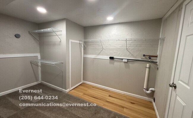 Building Photo - 3623 Bolamo Dr