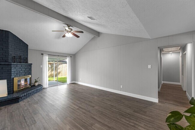 Building Photo - 13607 Salisbury Dr