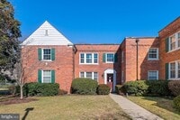 Building Photo - 1817 Queens Ln