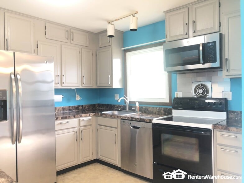 Building Photo - 2263 Misthaven Ln