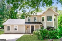 Building Photo - 3618 Chinaberry Ln