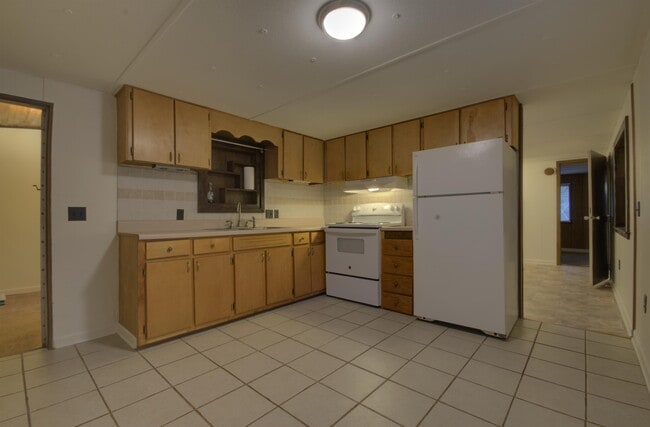 Building Photo - 54 Dillingham Rd