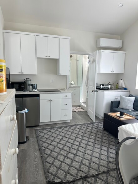 Building Photo - 1010 8th St