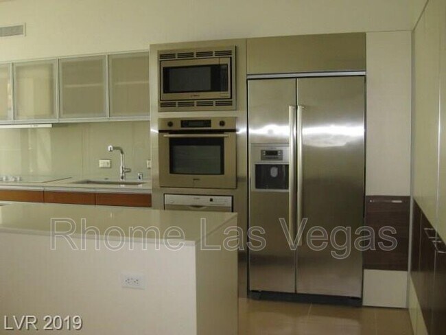 Building Photo - 3726 Las Vegas Blvd S