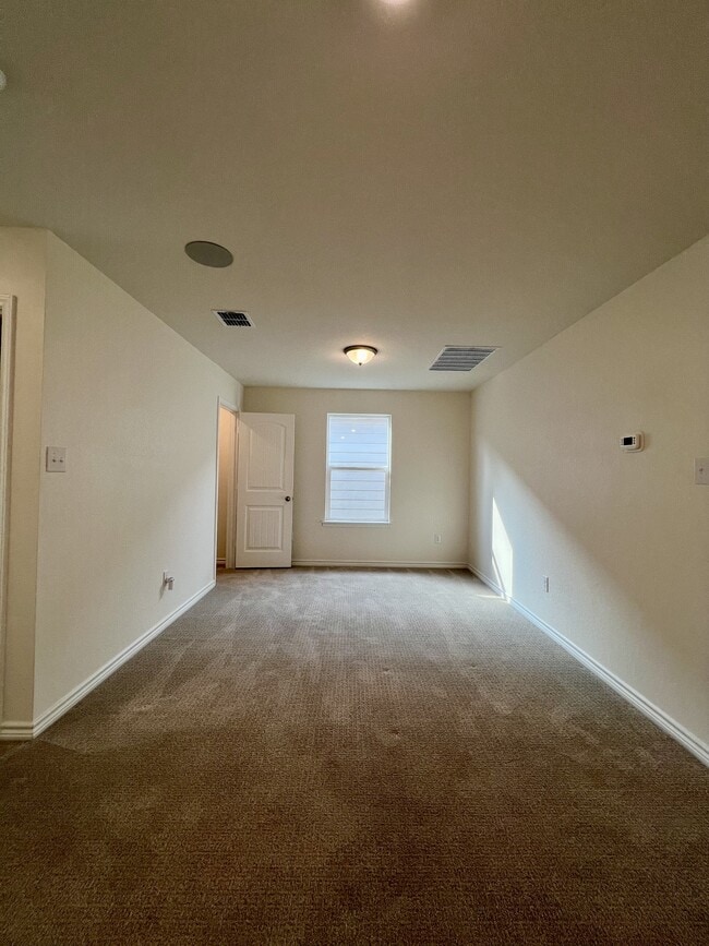 Building Photo - 14839 Vance Jackson Rd