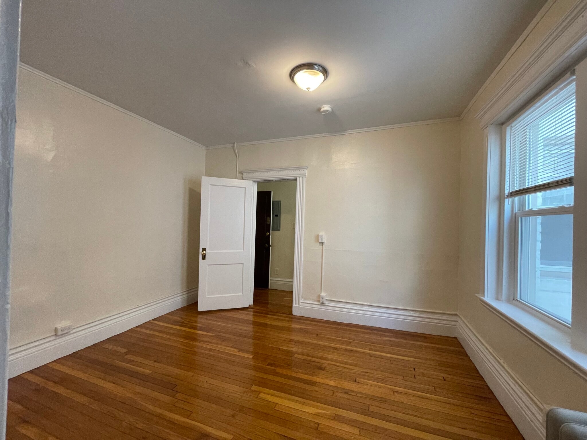 Building Photo - 28 Symphony Rd