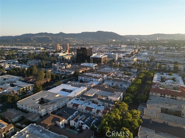 Building Photo - 534 E San Jose Ave