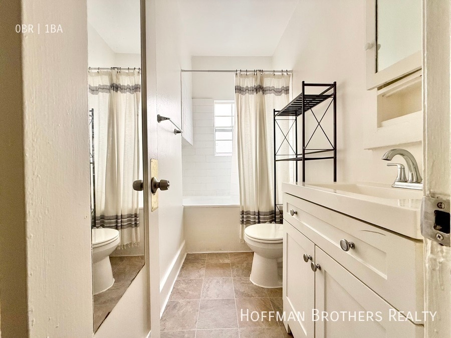 Building Photo - 1817 Ivar Ave