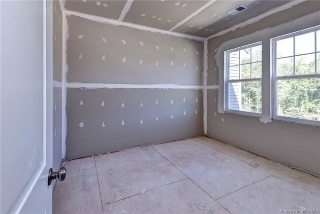 Building Photo - 4090 Isaac Cir