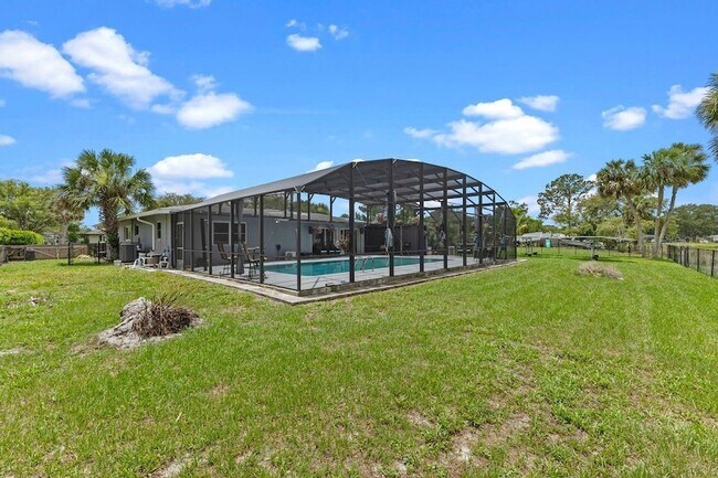 Building Photo - 2622 Hibiscus Ct