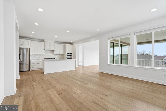 Building Photo - 112 BETONY Ct