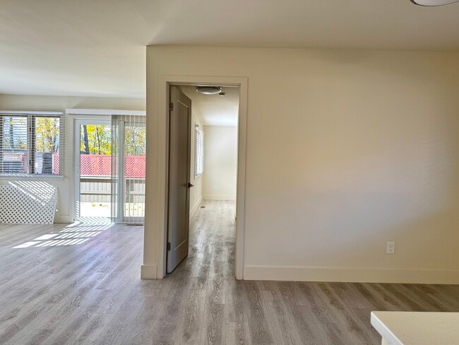 Building Photo - 110 Montoya Dr