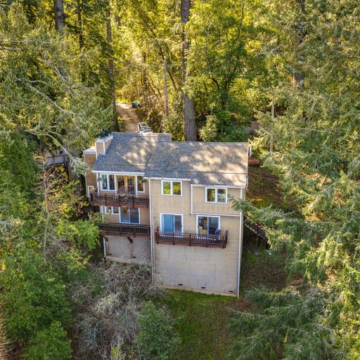 Building Photo - 25 Fir Ave