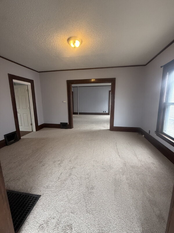 Building Photo - 1813 SW 2nd St