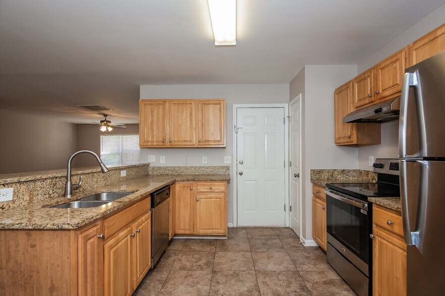 Building Photo - 2618 Marmac Rd